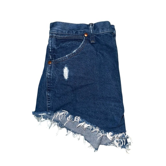 VINTAGE WRANGLER Cowboy Cut Off Shorts Boho Festival Western Size 32 - Picture 12 of 15